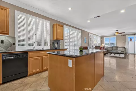 Kitchen - 33019 Anasazi St, Temecula, CA 92592 photo 3 of 3