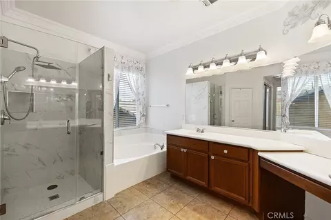Bath - 46101 Sharon, Temecula, CA 92592 photo 2 of 6