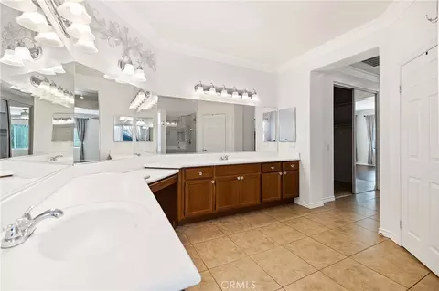 Bath - 46101 Sharon, Temecula, CA 92592 photo 4 of 6