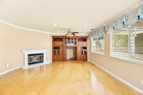 Living - 39894 Camden Ct, Temecula, CA 92591 photo 7 of 11