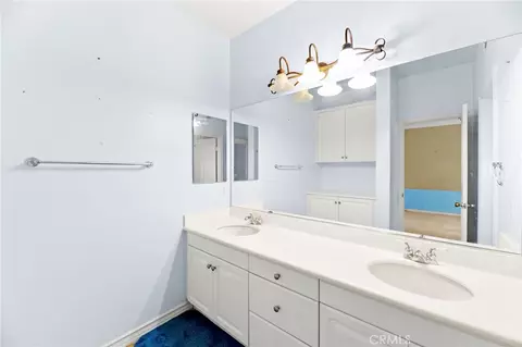 Bath - 39894 Camden Ct, Temecula, CA 92591 photo 1 of 7