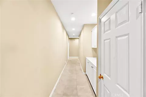Entry Way - 39894 Camden Ct, Temecula, CA 92591 photo 4 of 5