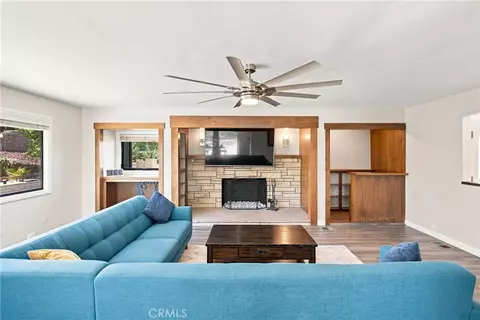 Living - 1019 Riverview Dr, Fallbrook, CA 92028 photo 4 of 4