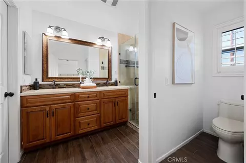 Bath - 41953 Vardon Dr, Temecula, CA 92591 photo 3 of 4