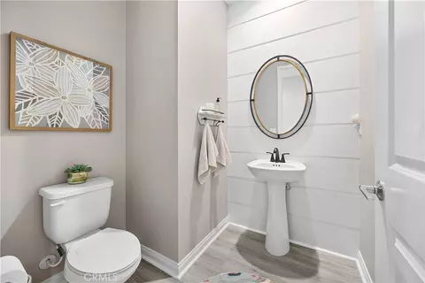 Bath - 32012 Hyacinth Way, Temecula, CA 92591 photo 1 of 4