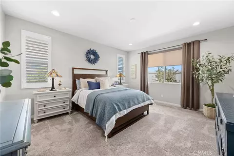 Bedroom - 32012 Hyacinth Way, Temecula, CA 92591 photo 2 of 4