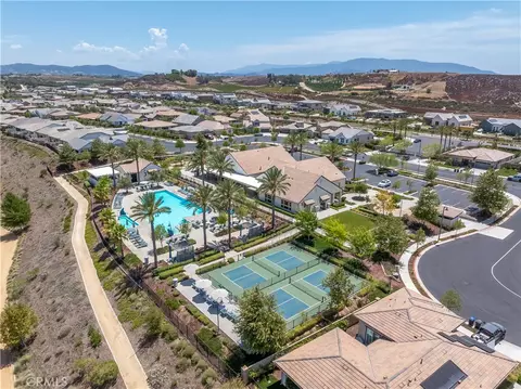 View/Area - 32012 Hyacinth Way, Temecula, CA 92591 photo 4 of 11