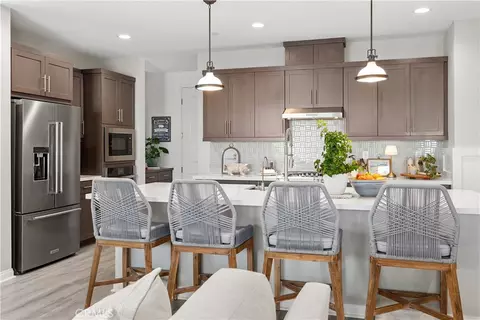 Kitchen - 32012 Hyacinth Way, Temecula, CA 92591 photo 4 of 7