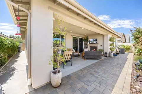 Exterior - 32012 Hyacinth Way, Temecula, CA 92591 photo 2 of 9
