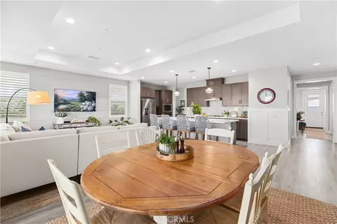 Dining - 32012 Hyacinth Way, Temecula, CA 92591 photo 2 of 2