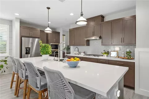 Kitchen - 32012 Hyacinth Way, Temecula, CA 92591 photo 3 of 7