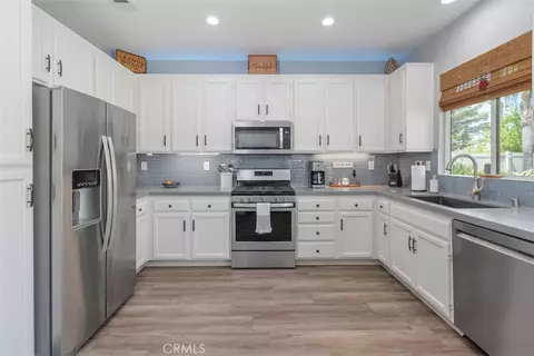 Kitchen - 28166 Glenside Ct, Menifee, CA 92584 photo 1 of 6