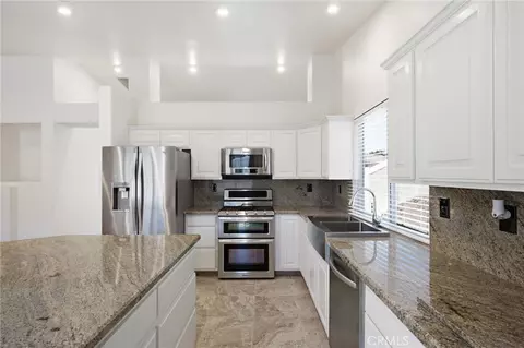 Kitchen - 33545 Wildflower, Yucaipa, CA 92399 photo 3 of 3