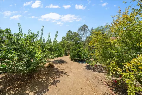 Exterior - 720 Carnation Ln, Fallbrook, CA 92028 photo 21 of 24