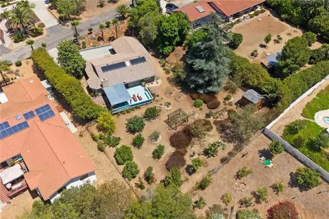 View/Area - 720 Carnation Ln, Fallbrook, CA 92028 photo 2 of 3