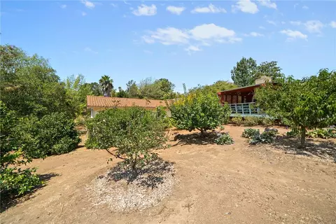 Exterior - 720 Carnation Ln, Fallbrook, CA 92028 photo 14 of 24