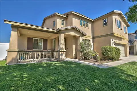 1705 Beacon Ct, San Jacinto, CA 92582