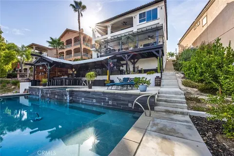 22084 San Joaquin W, Canyon Lake, CA 92587