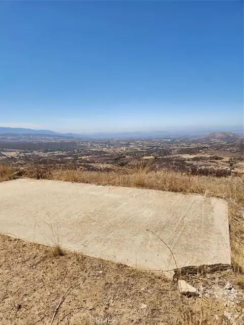 0 Intrepid, Hemet, CA 92544 photo 15