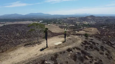 0 Intrepid, Hemet, CA 92544 photo 2