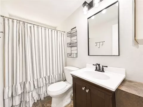 Bath - 32720 Webb, Wildomar, CA 92595 photo 4 of 5