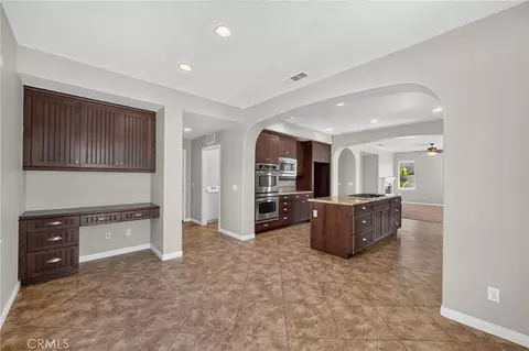 Entry Way - 32118 Copper Crst, Temecula, CA 92592 photo 10 of 17
