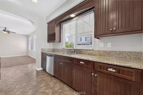 Entry Way - 32118 Copper Crst, Temecula, CA 92592 photo 6 of 17