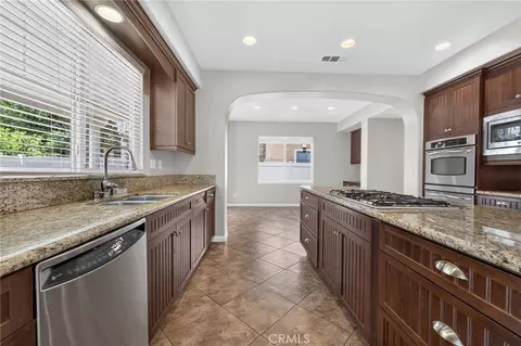 Kitchen - 32118 Copper Crst, Temecula, CA 92592 photo 1 of 3