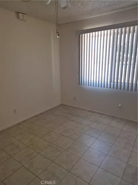 Bedroom - 1925 Silver Oak Way, Hemet, CA 92545 photo 5 of 6