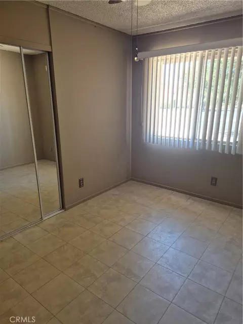 Bedroom - 1925 Silver Oak Way, Hemet, CA 92545 photo 4 of 6