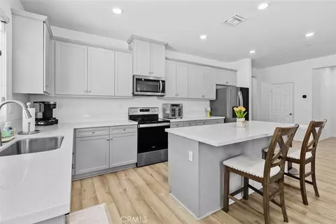 Kitchen - 29259 Outback, Winchester, CA 92596 photo 2 of 2