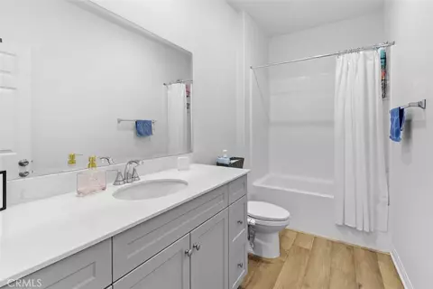 Bath - 29259 Outback, Winchester, CA 92596 photo 2 of 2