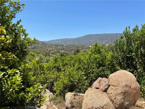 Exterior - 44952 Vista Del Mar, Temecula, CA 92590 photo 3 of 6