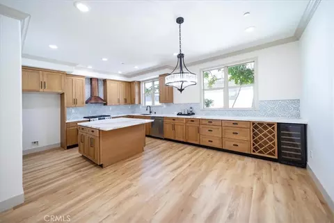 Kitchen - 10121 W Amber Ct, Tujunga, CA 91042 photo 1 of 7