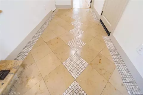 Entry Way - 10121 W Amber Ct, Tujunga, CA 91042 photo 3 of 9