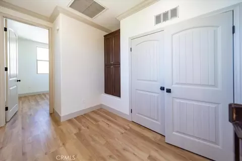 Entry Way - 10121 W Amber Ct, Tujunga, CA 91042 photo 8 of 9