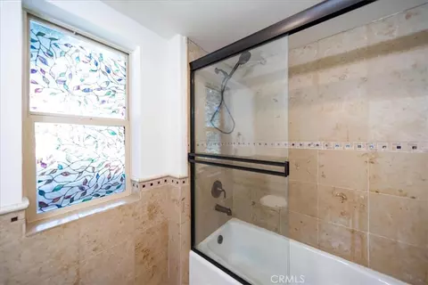 Bath - 10121 W Amber Ct, Tujunga, CA 91042 photo 2 of 9