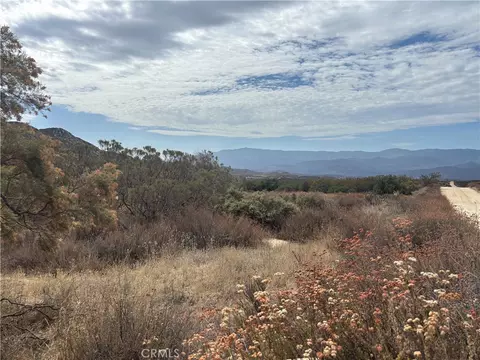 8 Wiley Rd, Hemet, CA 92544 photo 7