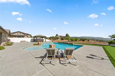 Exterior - 38141 Seneca Cir, Temecula, CA 92592 photo 19 of 23