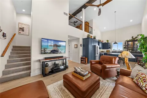 Living - 38141 Seneca Cir, Temecula, CA 92592 photo 4 of 4