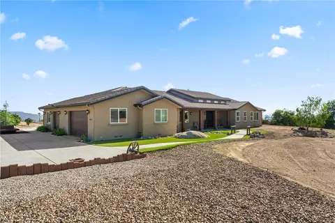 Exterior - 38141 Seneca Cir, Temecula, CA 92592 photo 14 of 23