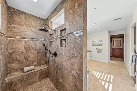 Bath - 38141 Seneca Cir, Temecula, CA 92592 photo 6 of 9