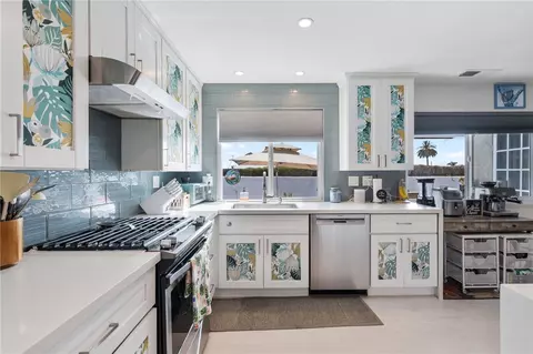 Kitchen - 1716 Soto St, Oceanside, CA 92054 photo 6 of 6