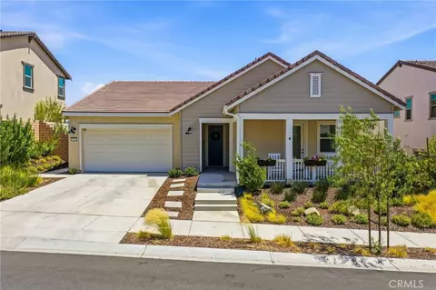 Exterior - 39481 Chamise St, Temecula, CA 92591 photo 11 of 12