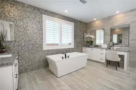 Bath - 13073 Edgware Dr, Rancho Cucamonga, CA 91730 photo 1 of 1