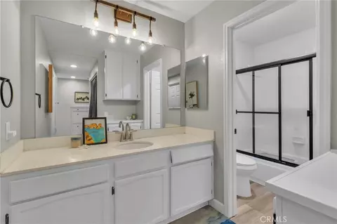 Bath - 3535 Cameo Dr #114, Oceanside, CA 92056 photo 4 of 5
