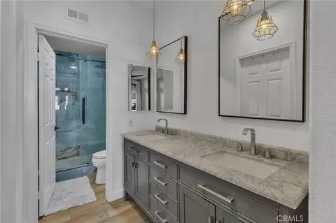 Bath - 3535 Cameo Dr #114, Oceanside, CA 92056 photo 1 of 3