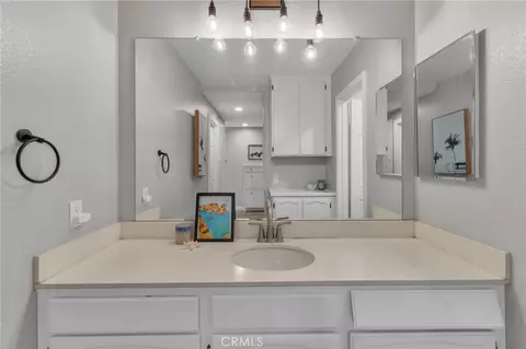 Bath - 3535 Cameo Dr #114, Oceanside, CA 92056 photo 3 of 5