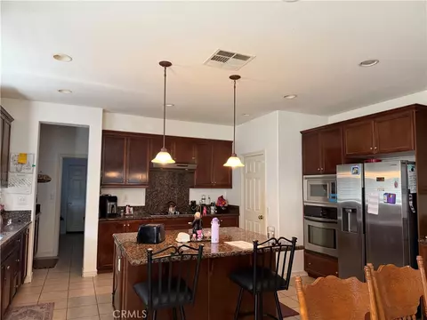Kitchen - 371 Plateau Pkwy, Perris, CA 92570 photo 1 of 4