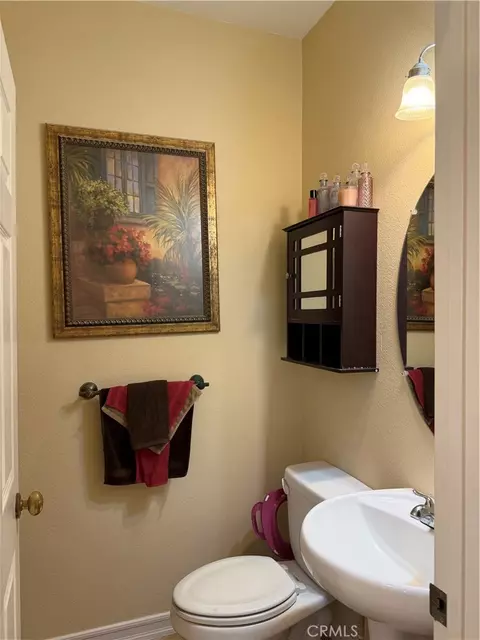 Bath - 371 Plateau Pkwy, Perris, CA 92570 photo 3 of 6